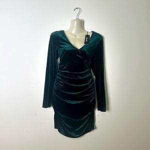 Green Eye Stopper Velvet Mini dress